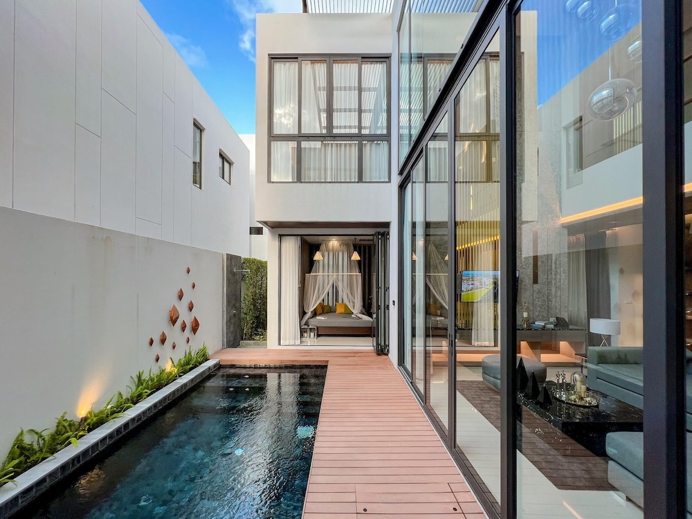 MIDA Grande Resort Phuket — Swimming pool in Bang Tao Beach, Phuket Province