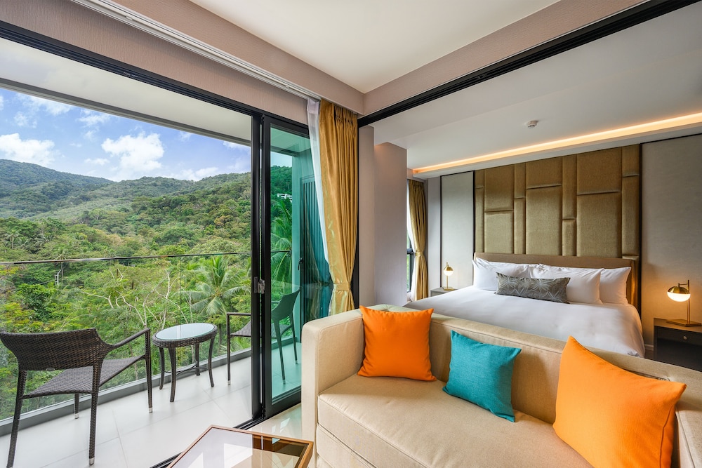 MIDA Grande Resort Phuket — Hotel rooms in Bang Tao Beach, Phuket Province