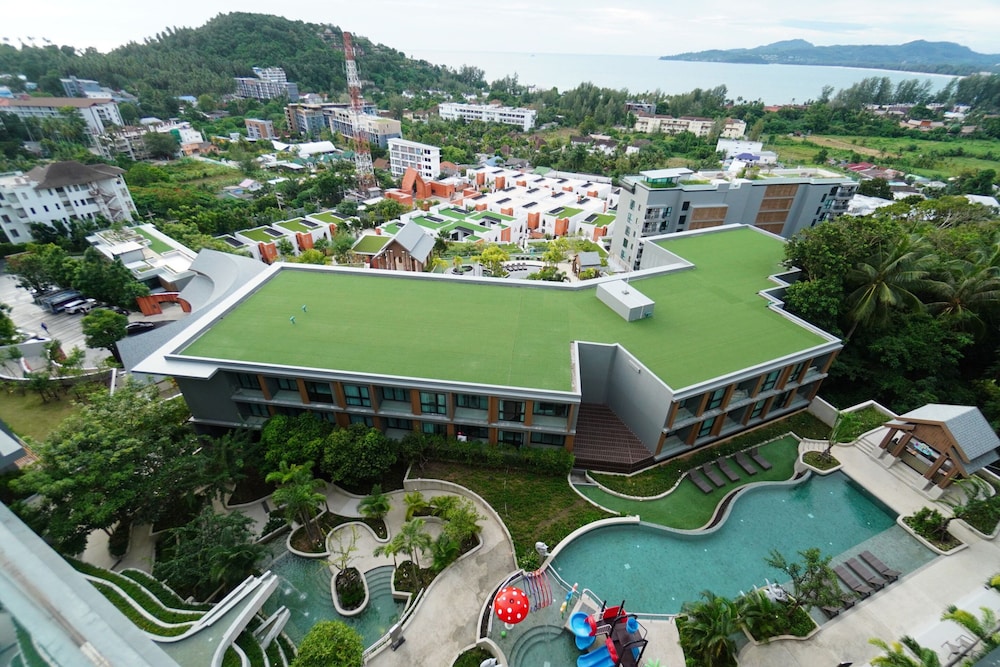 MIDA Grande Resort Phuket — Hotel building in Bang Tao Beach, Phuket Province