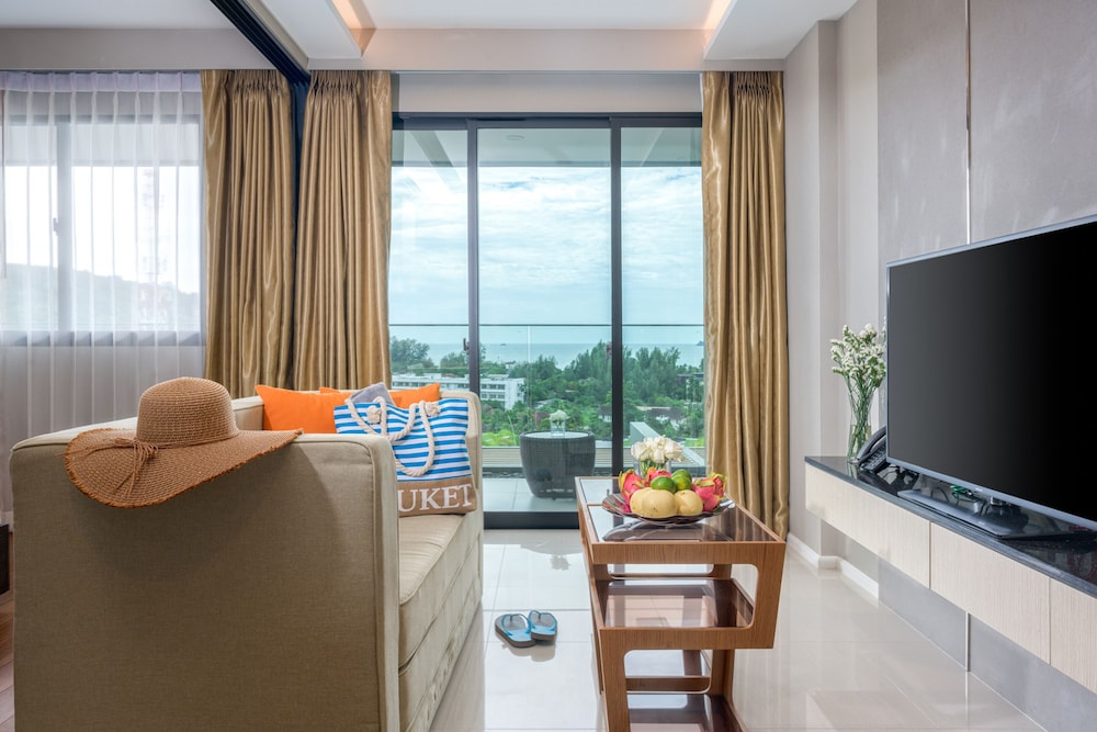 MIDA Grande Resort Phuket — Hotel rooms in Bang Tao Beach, Phuket Province