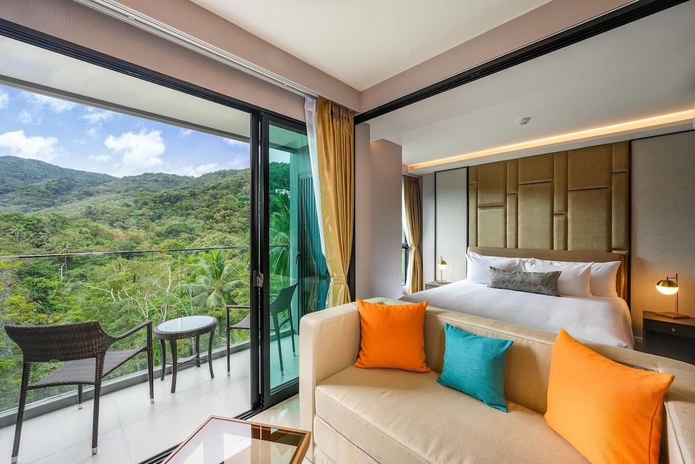MIDA Grande Resort Phuket — Hotel rooms in Bang Tao Beach, Phuket Province