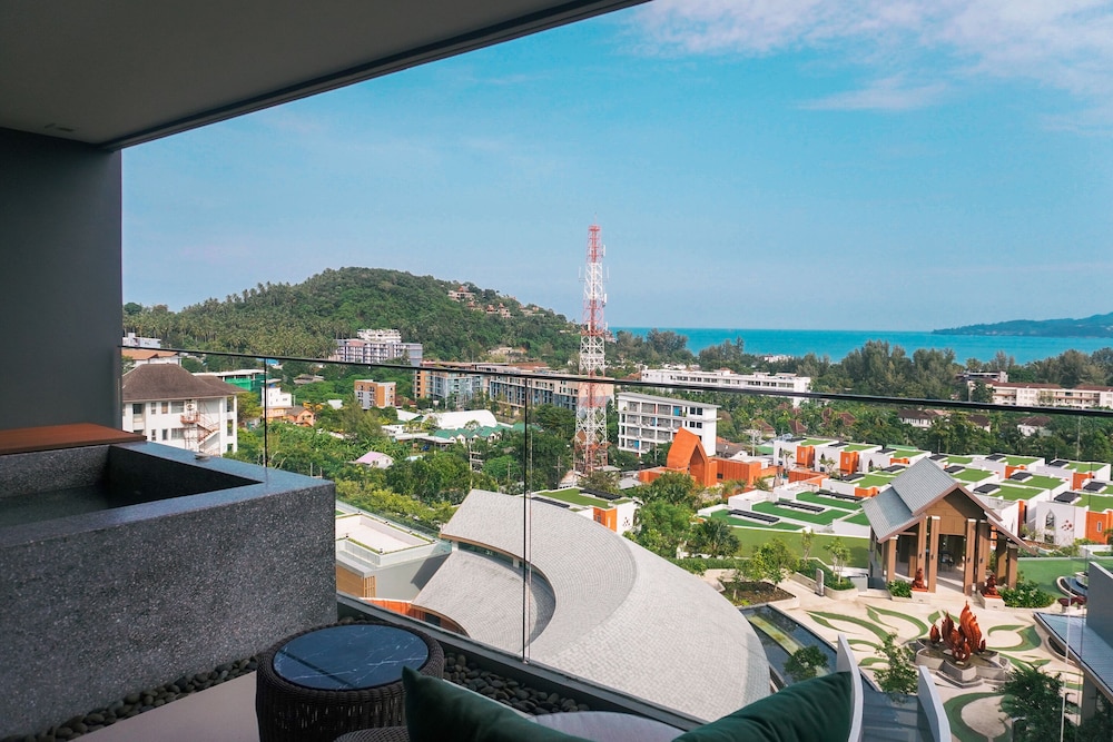 MIDA Grande Resort Phuket — Hotel rooms in Bang Tao Beach, Phuket Province