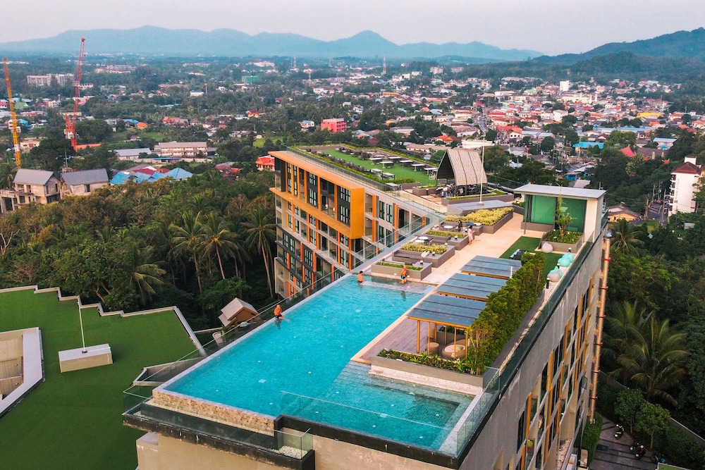 MIDA Grande Resort Phuket — Hotel building in Bang Tao Beach, Phuket Province