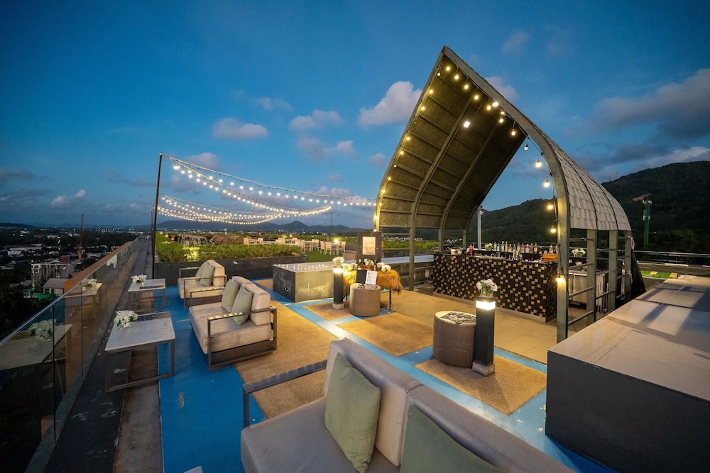 MIDA Grande Resort Phuket — Restaurant & bars in Bang Tao Beach, Phuket Province