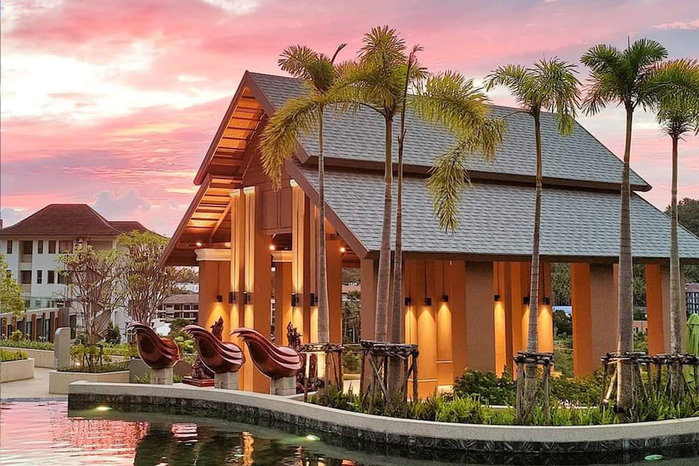 MIDA Grande Resort Phuket — Hotel building in Bang Tao Beach, Phuket Province