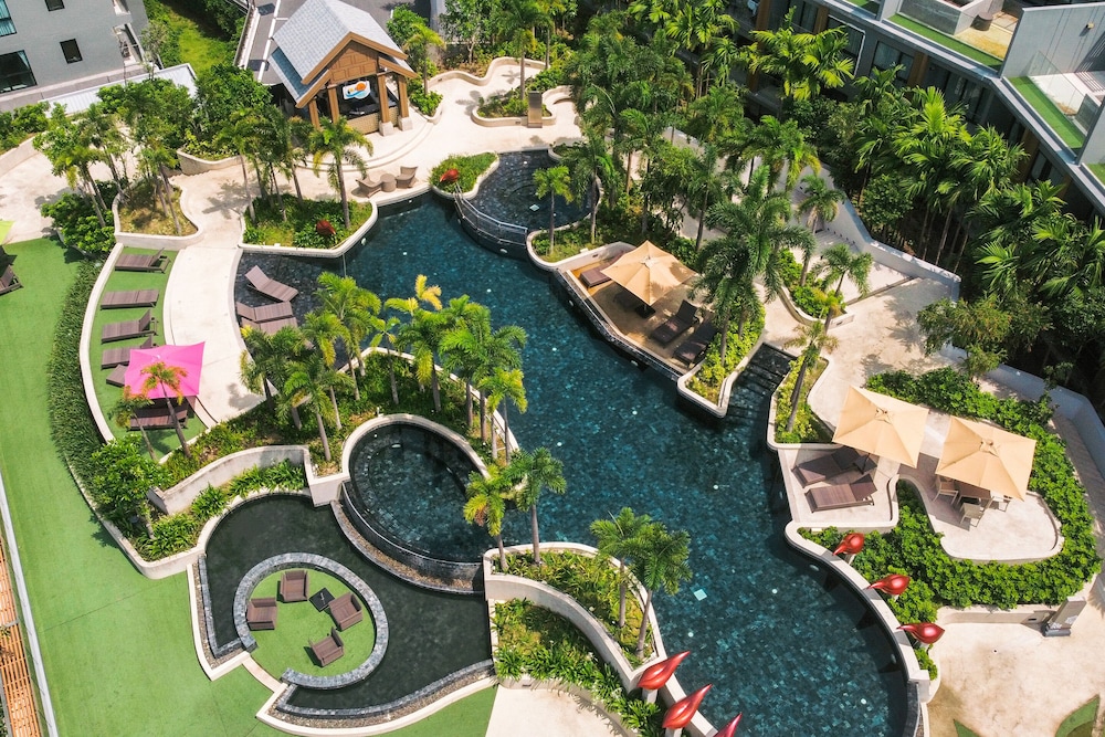 MIDA Grande Resort Phuket — Swimming pool in Bang Tao Beach, Phuket Province