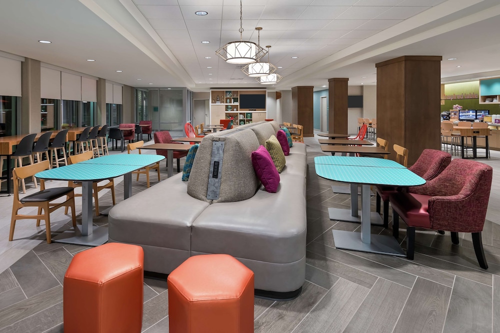 Home2 Suites by Hilton Orlando Near UCF — Restaurant & bars in Orlando, Florida