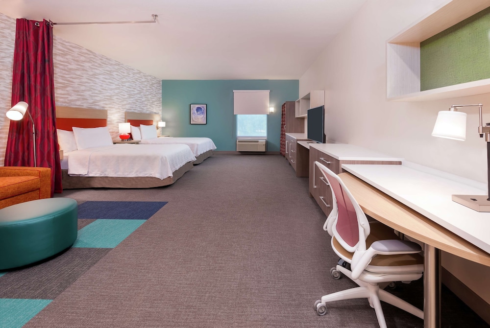 Home2 Suites by Hilton Orlando Near UCF — Hotel rooms in Orlando, Florida