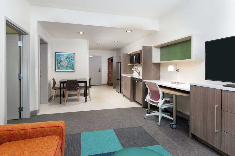 Home2 Suites by Hilton Orlando Near UCF — Hotel rooms in Orlando, Florida
