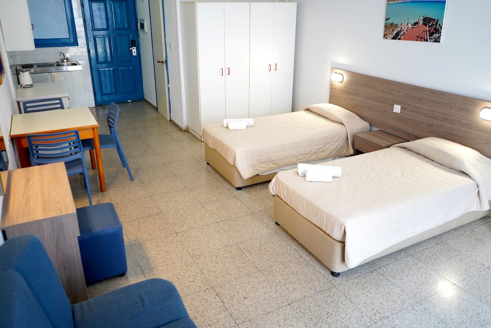 Green Bungalows Hotel Apartments — Hotel rooms in Ayia Napa, Famagusta Region