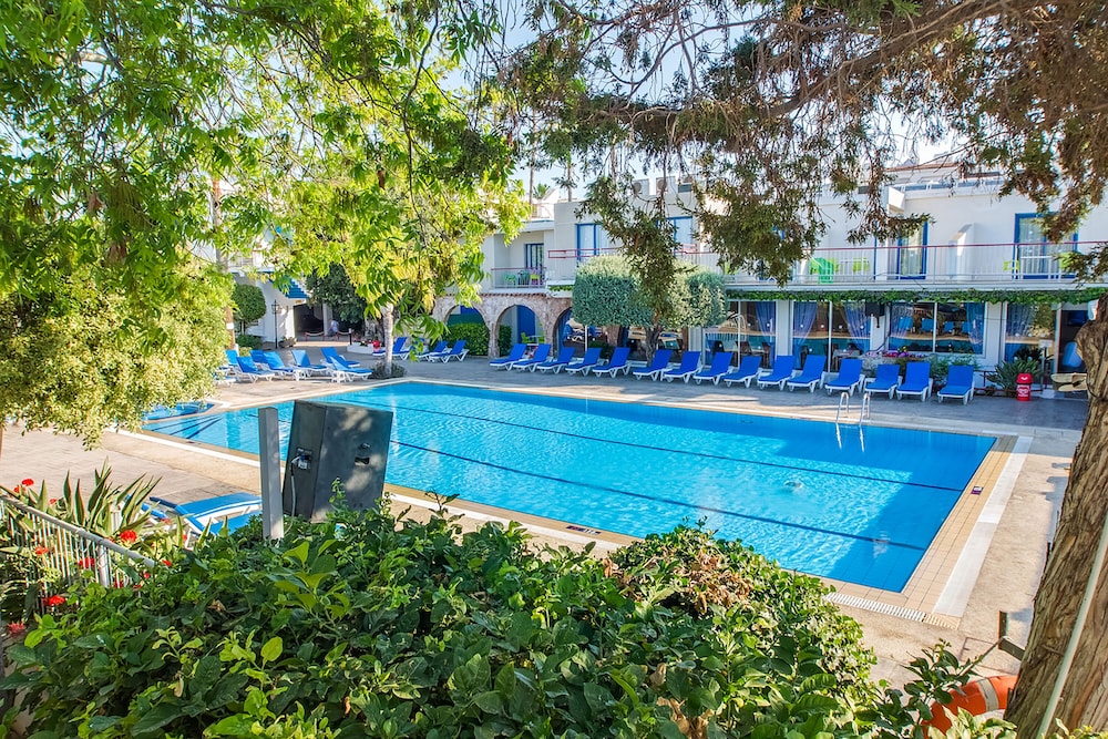 Green Bungalows Hotel Apartments — Swimming pool in Ayia Napa, Famagusta Region