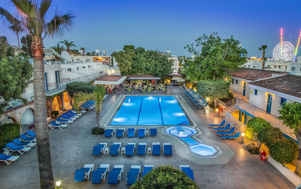 Green Bungalows Hotel Apartments — Swimming pool in Ayia Napa, Famagusta Region