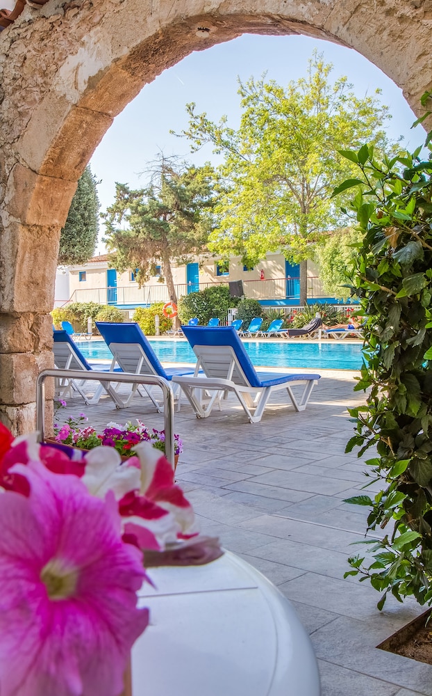 Green Bungalows Hotel Apartments — Swimming pool in Ayia Napa, Famagusta Region