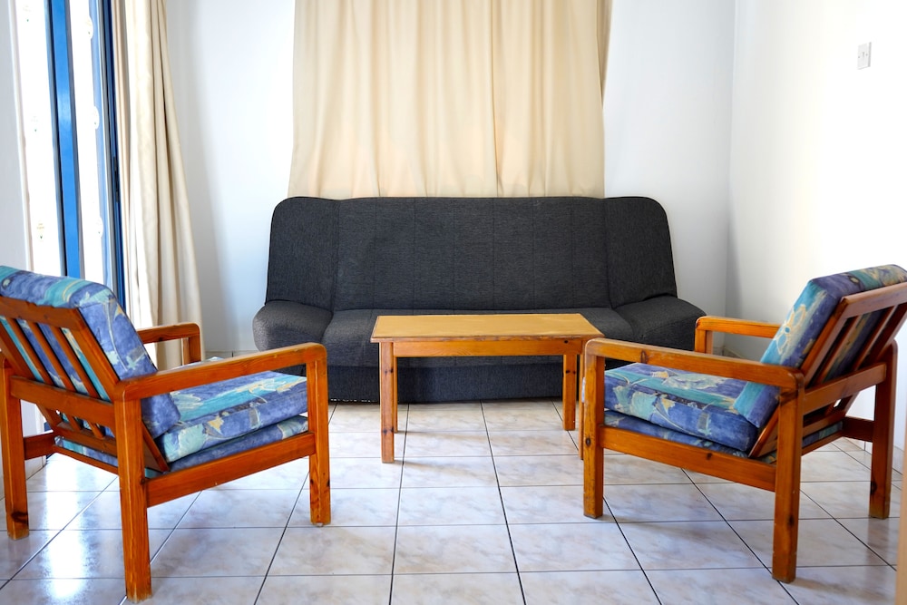 Green Bungalows Hotel Apartments — Hotel rooms in Ayia Napa, Famagusta Region