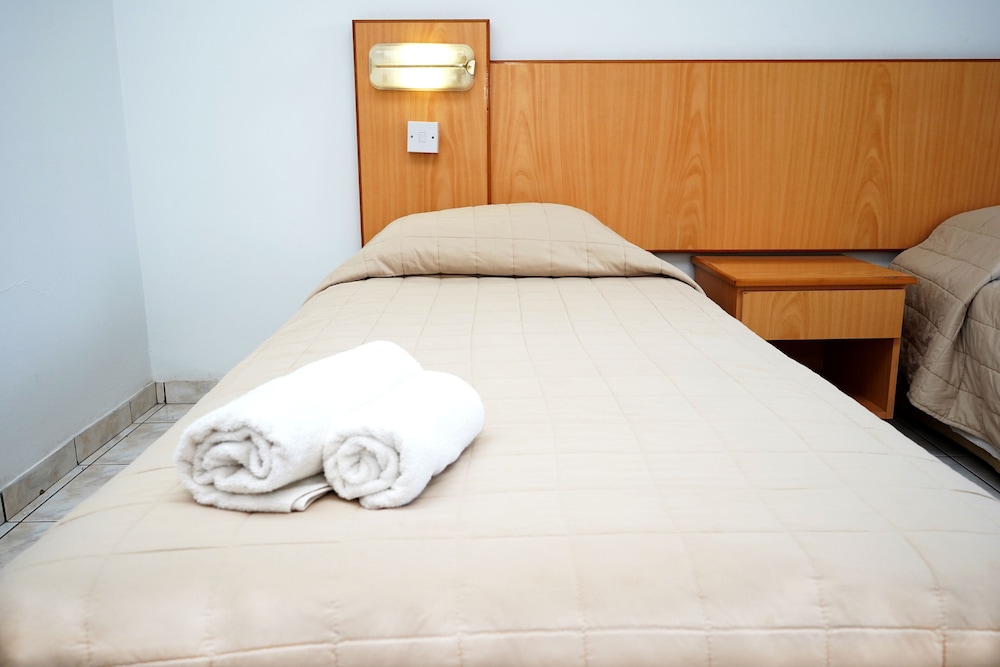 Green Bungalows Hotel Apartments — Hotel rooms in Ayia Napa, Famagusta Region