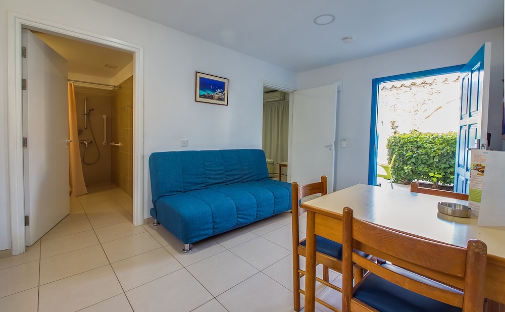 Green Bungalows Hotel Apartments — Hotel rooms in Ayia Napa, Famagusta Region