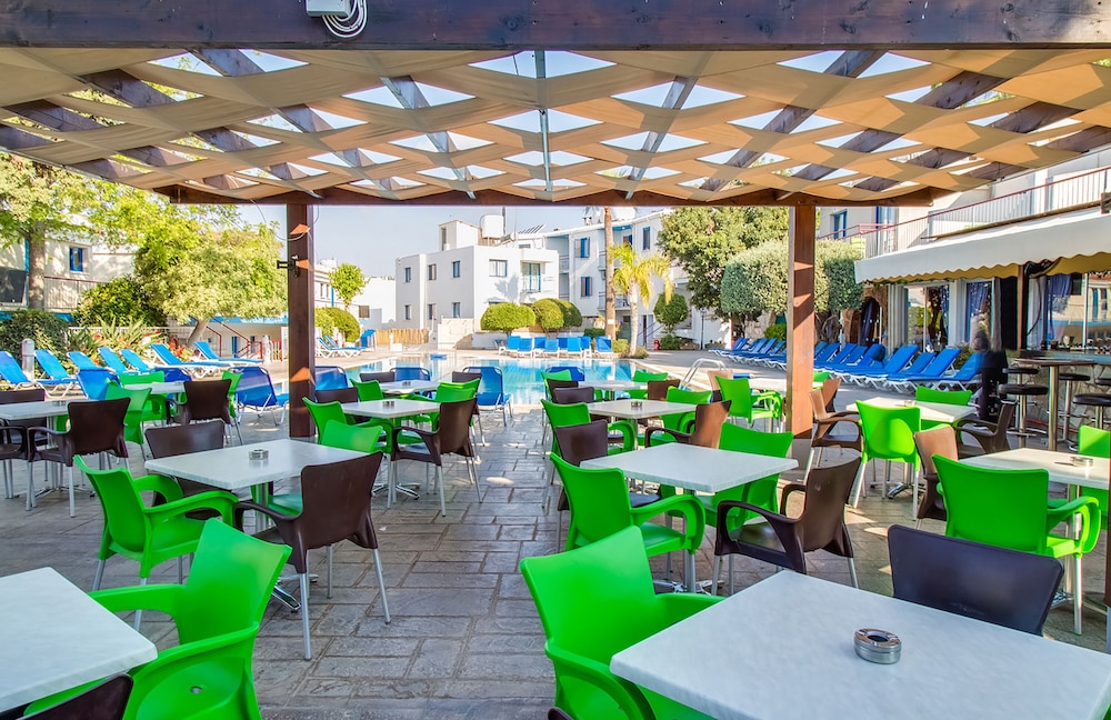 Green Bungalows Hotel Apartments — Restaurant & bars in Ayia Napa, Famagusta Region
