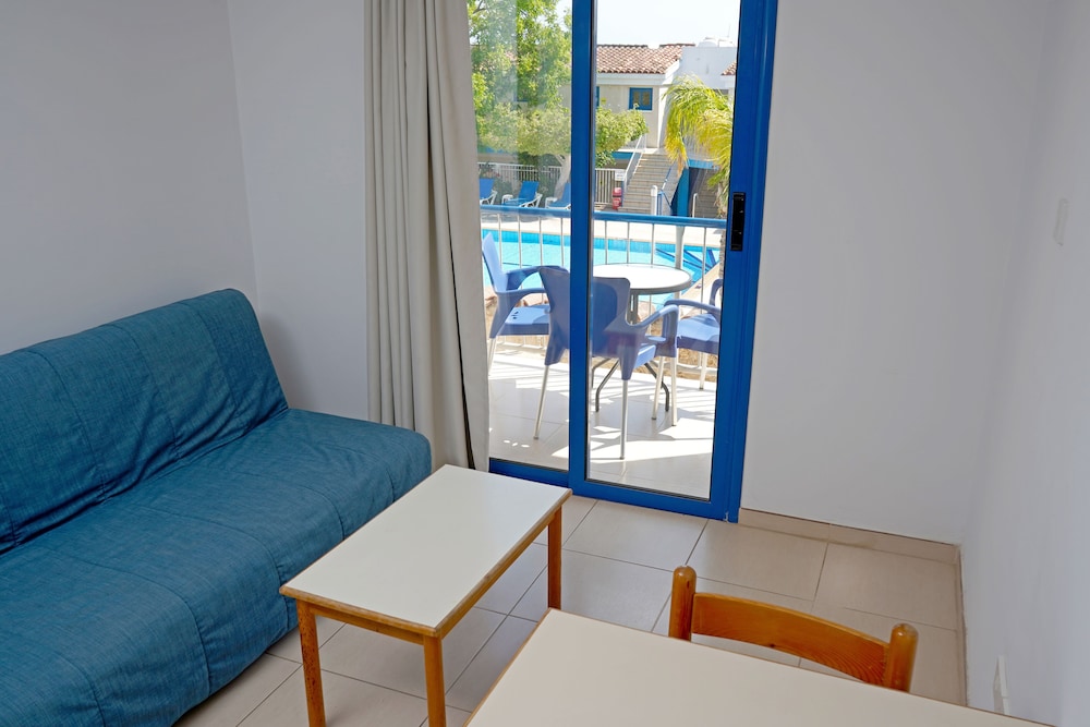 Green Bungalows Hotel Apartments — Hotel rooms in Ayia Napa, Famagusta Region