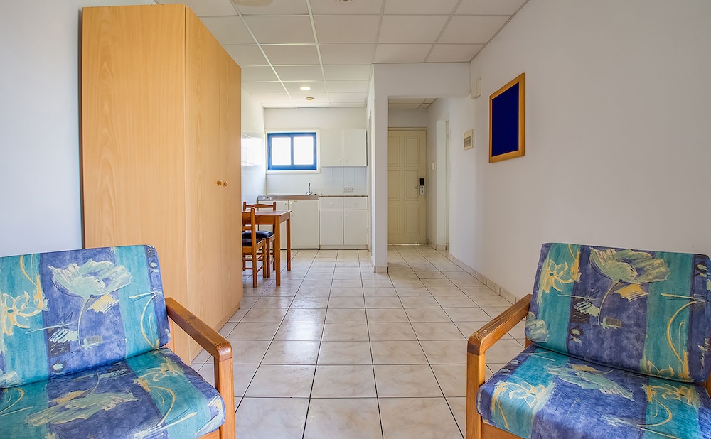 Green Bungalows Hotel Apartments — Hotel rooms in Ayia Napa, Famagusta Region