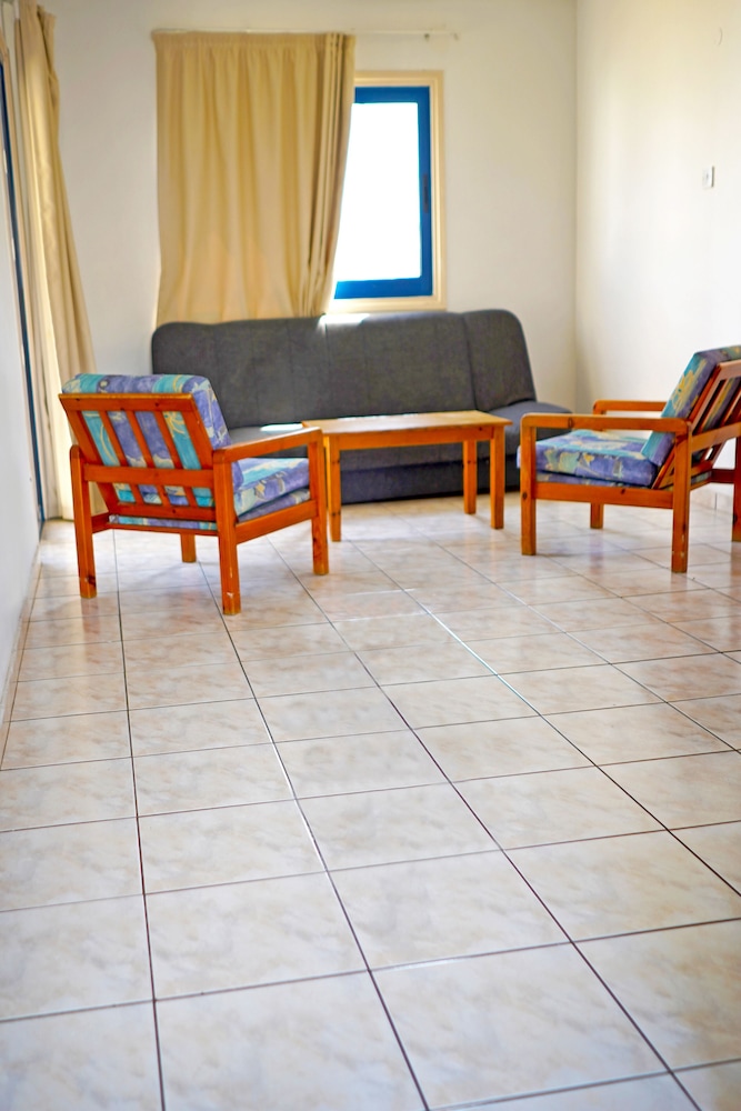 Green Bungalows Hotel Apartments — Hotel rooms in Ayia Napa, Famagusta Region