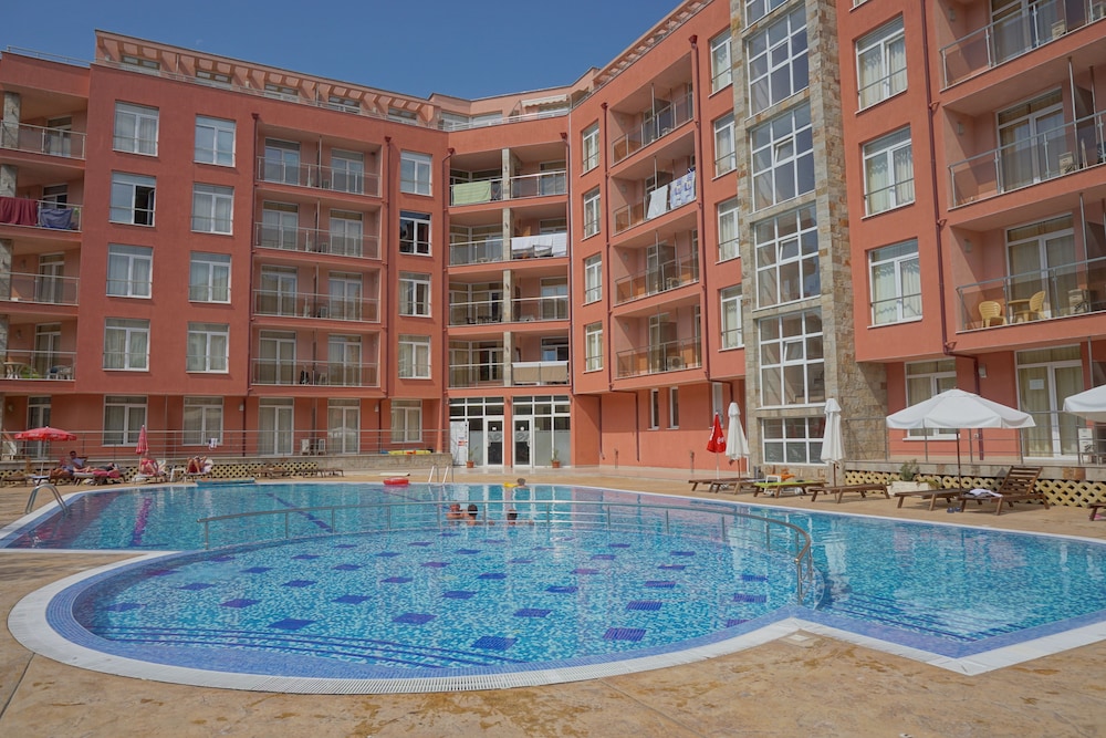 Rainbow 2 Holiday Complex — Swimming pool in Sunny Beach, Burgas Region