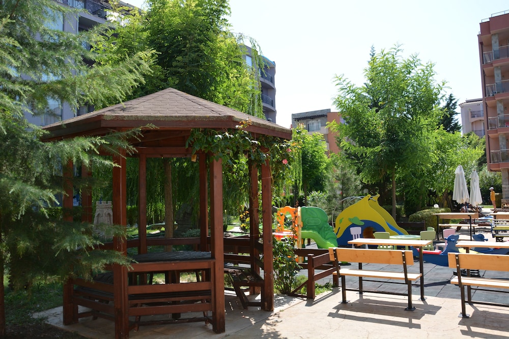 Rainbow 2 Holiday Complex — Attractions for children in Sunny Beach, Burgas Region