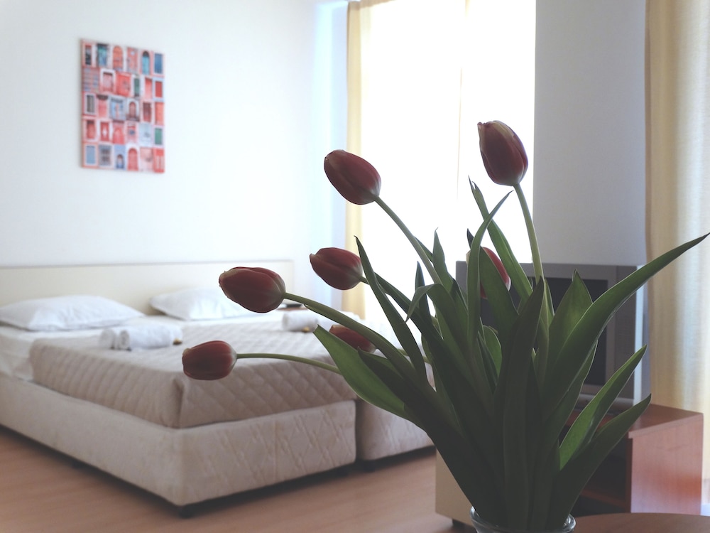 Rainbow 2 Holiday Complex — Hotel rooms in Sunny Beach, Burgas Region