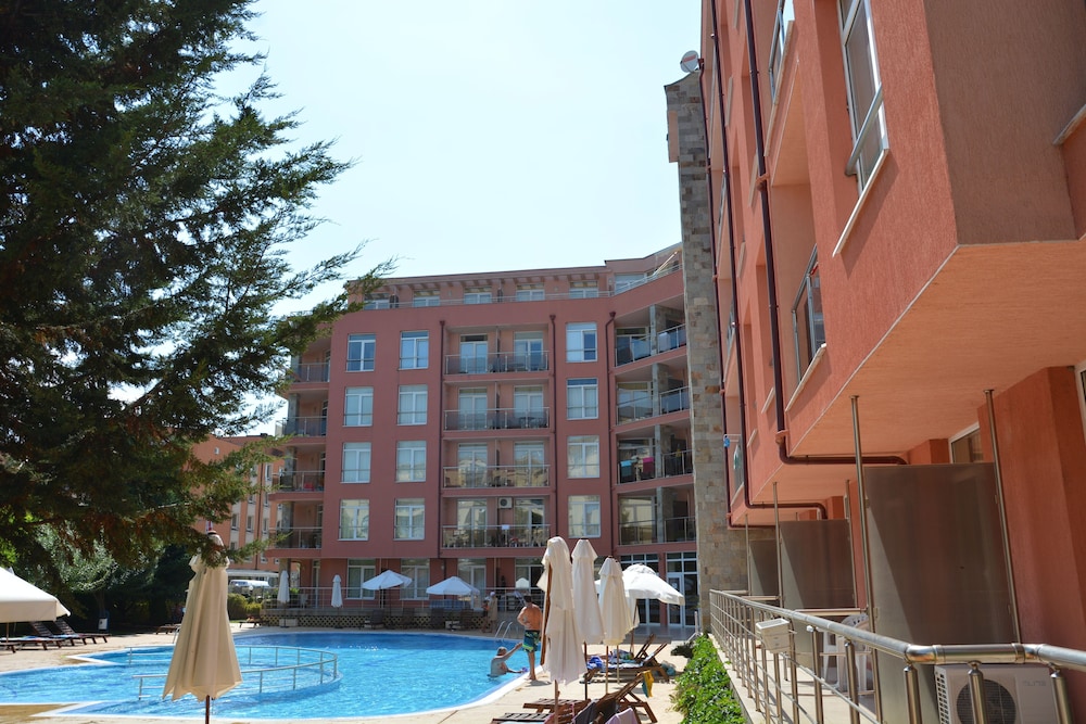 Rainbow 2 Holiday Complex — Swimming pool in Sunny Beach, Burgas Region