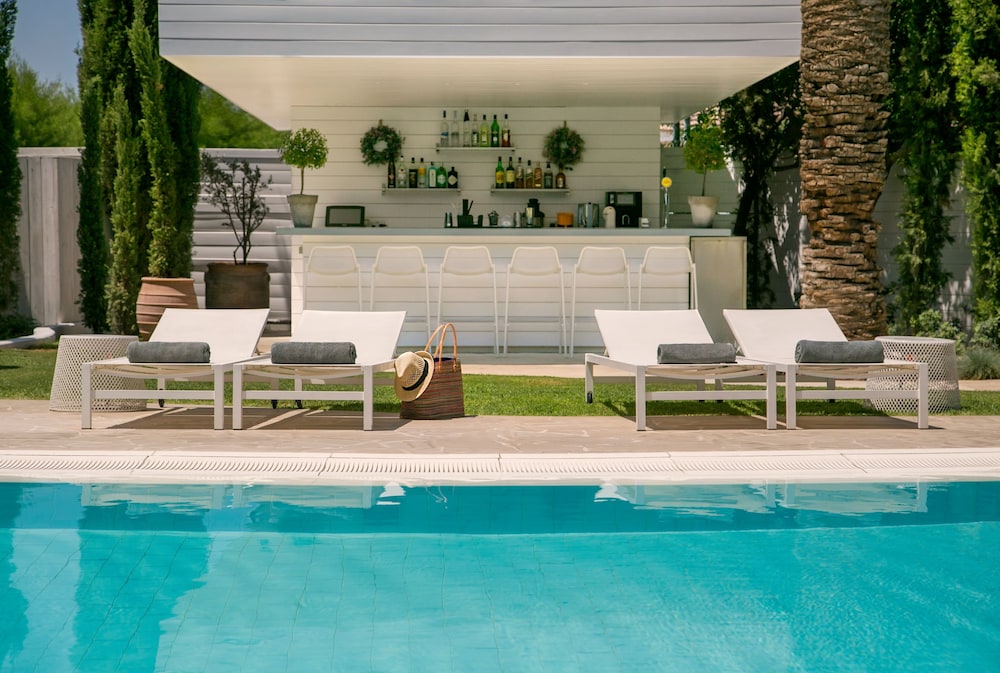 Alasia Hotel — Swimming pool in Limassol, Limassol Region
