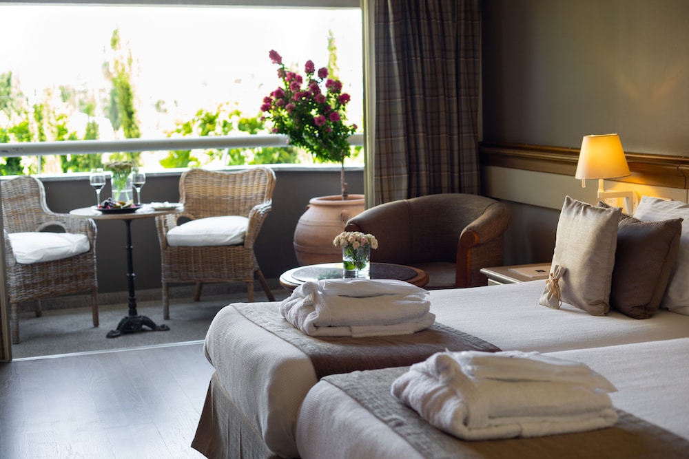 Alasia Hotel — Hotel rooms in Limassol, Limassol Region