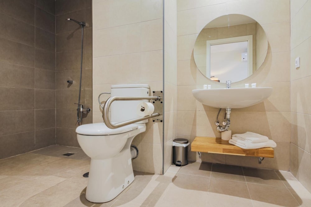 Apartamentos Magna Sevilla — Hotel rooms in Seville, Andalusia