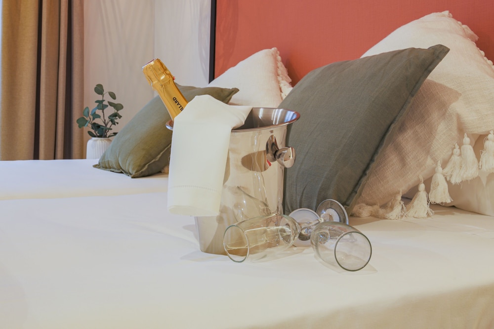 Apartamentos Magna Sevilla — Hotel rooms in Seville, Andalusia