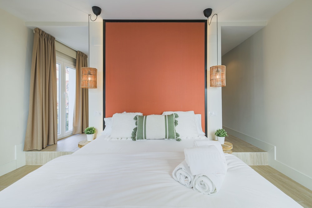 Apartamentos Magna Sevilla — Hotel rooms in Seville, Andalusia