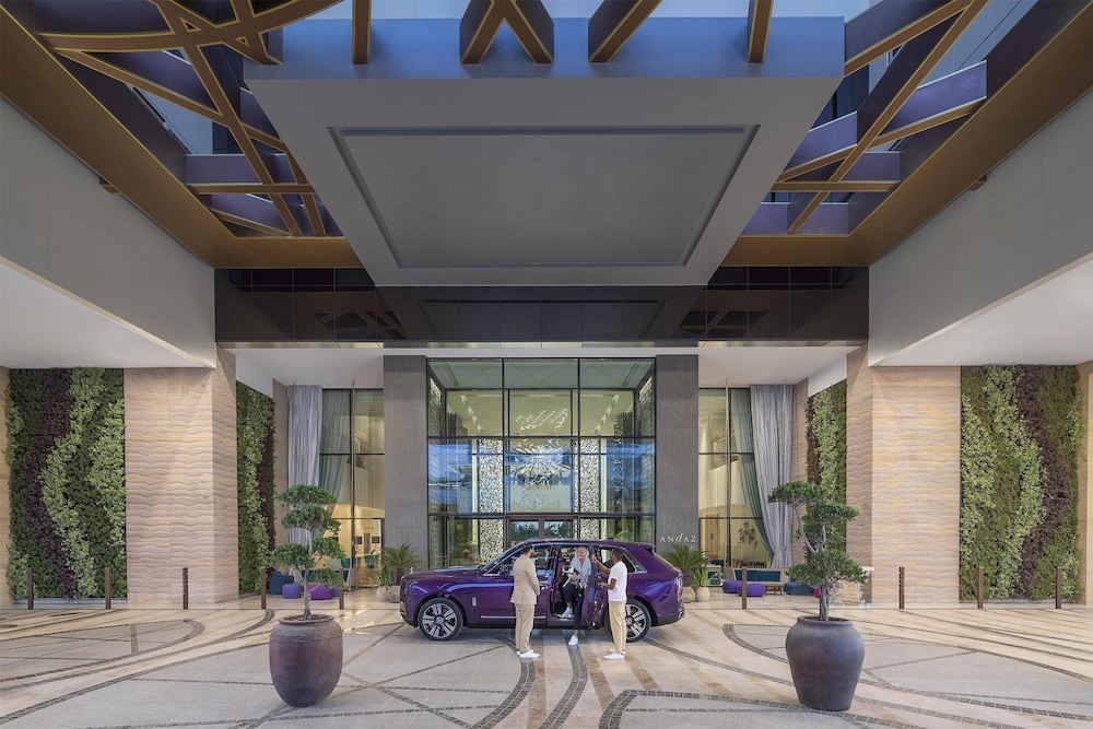 Andaz Dubai the Palm, by Hyatt — Hotel building in Dubai