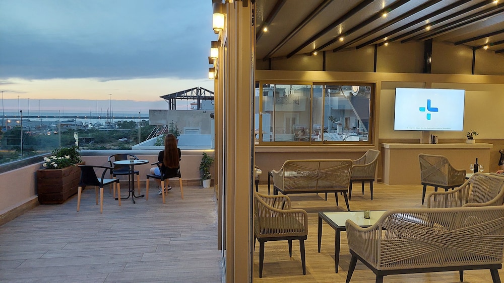 Marvel Deluxe Rooms — Restaurant & bars in Heraklion
