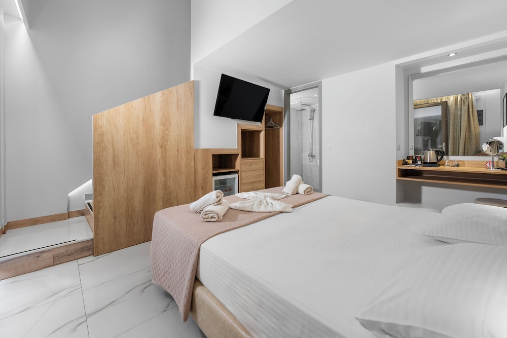 Marvel Deluxe Rooms — Hotel rooms in Heraklion