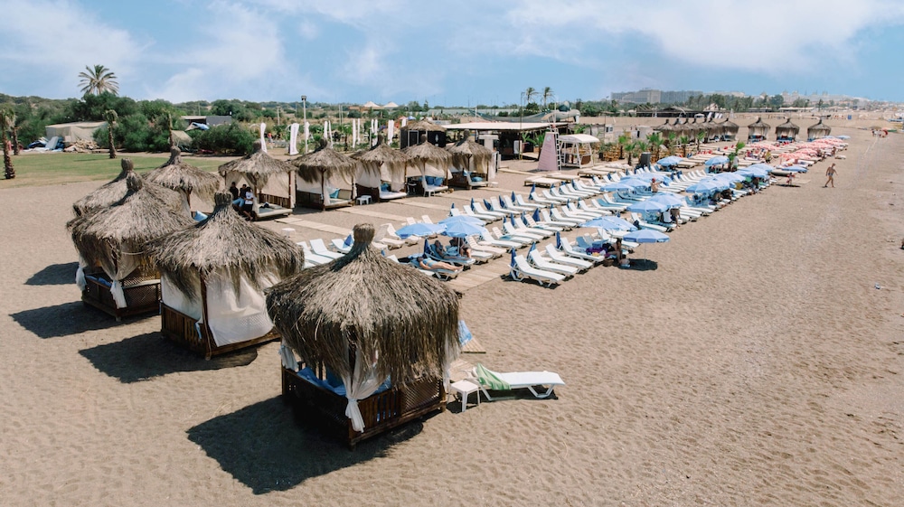 Laren Sea Sıde Hotel & Spa — Beach in Antalya
