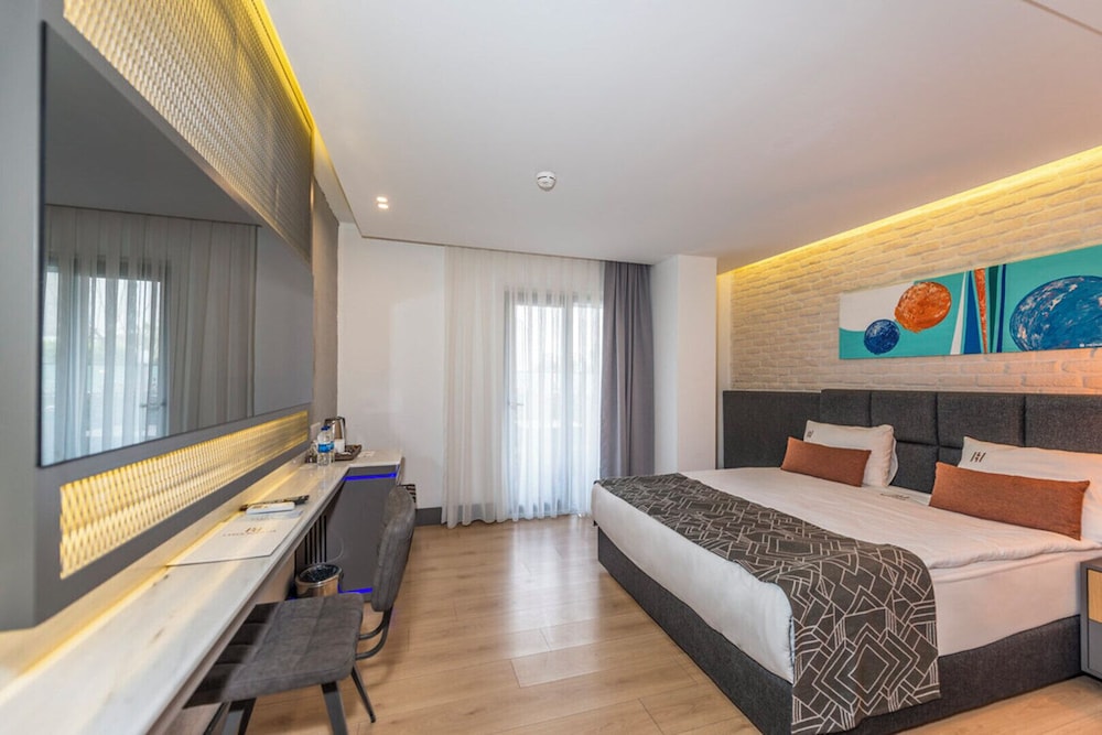 Laren Sea Sıde Hotel & Spa — Hotel rooms in Antalya