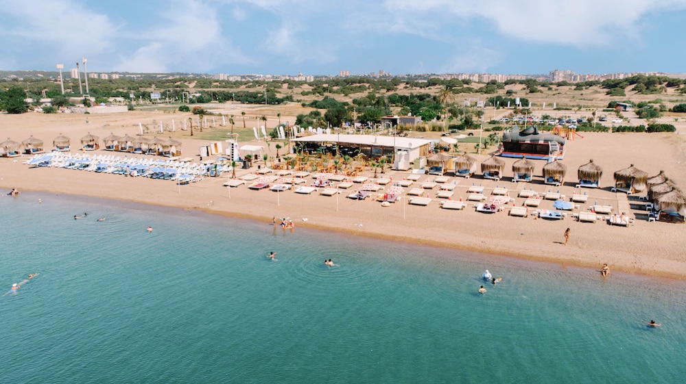 Laren Sea Sıde Hotel & Spa — Beach in Antalya