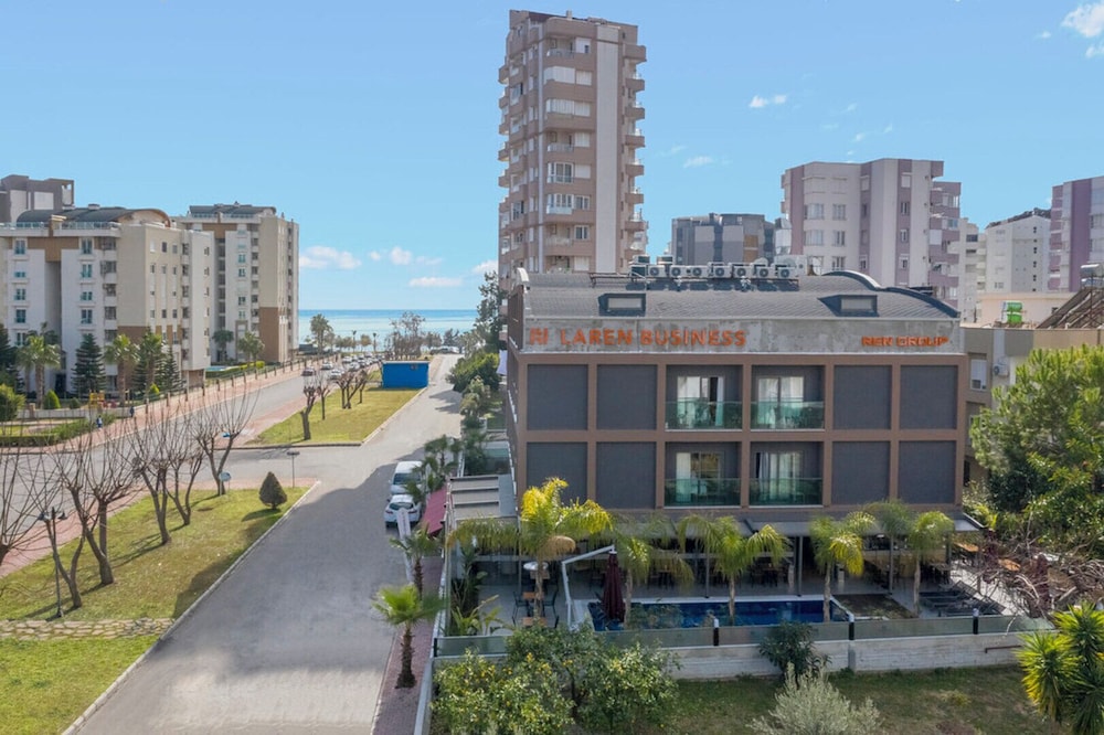 Laren Sea Sıde Hotel & Spa — Hotel building in Antalya