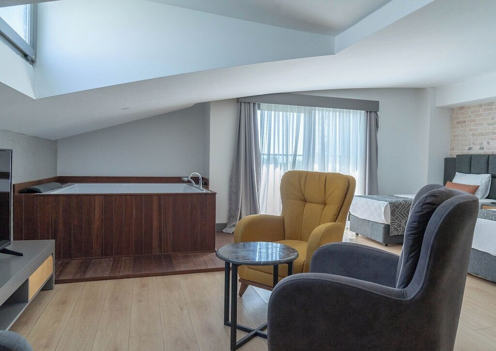 Laren Sea Sıde Hotel & Spa — Hotel rooms in Antalya