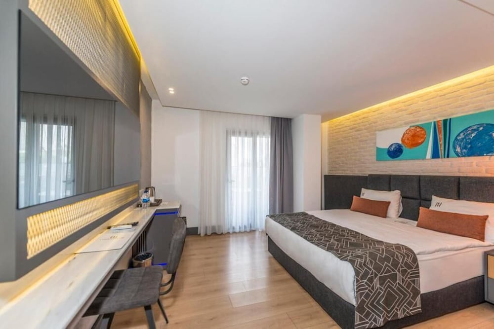 Laren Sea Sıde Hotel & Spa — Hotel rooms in Antalya