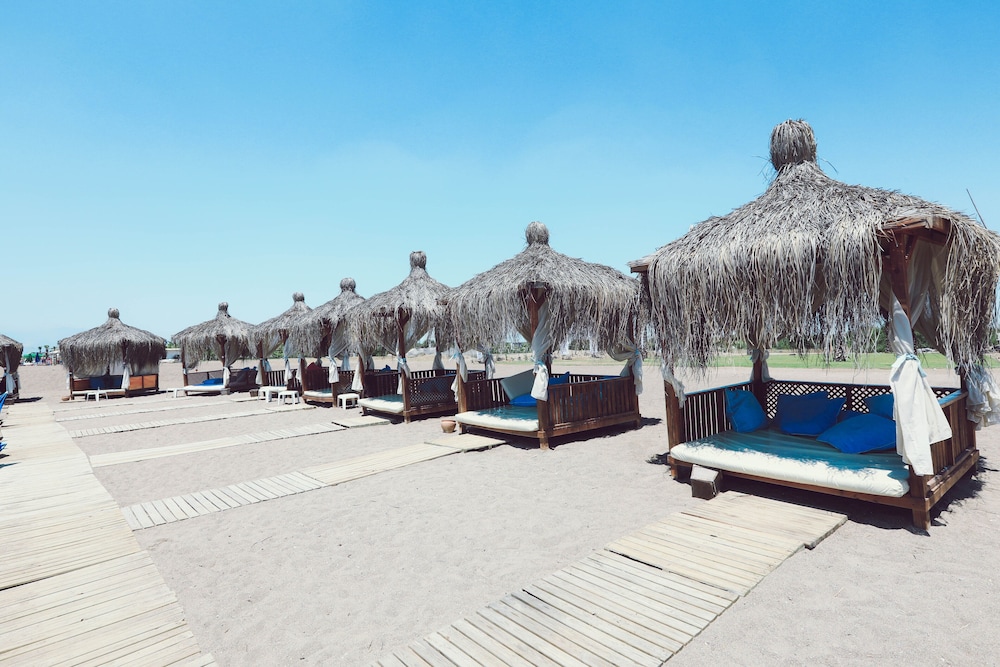 Laren Sea Sıde Hotel & Spa — Beach in Antalya