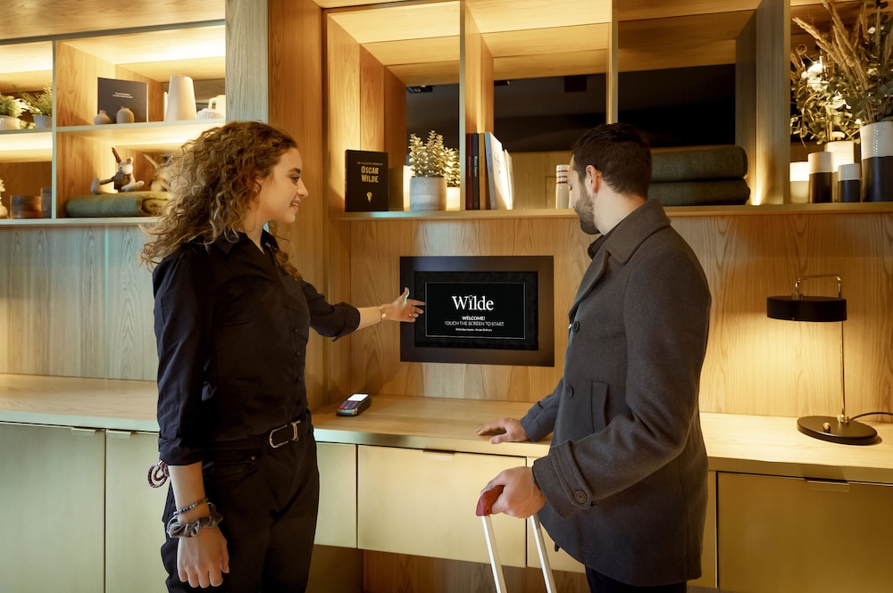 Wilde Aparthotels, Berlin, Checkpoint Charlie — Hotel building in Berlin, Berlin