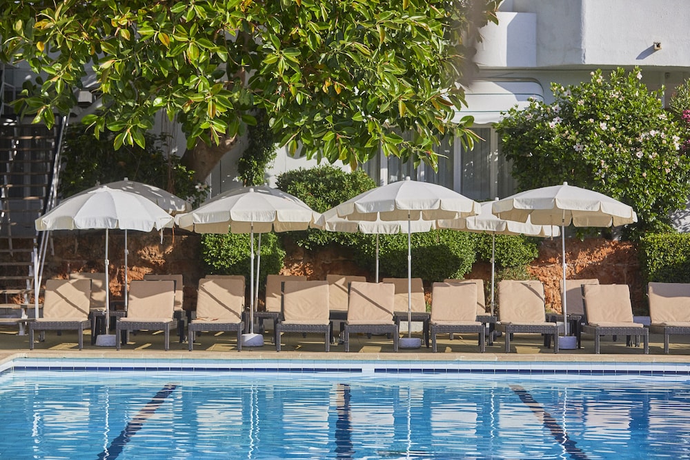Hotel Rocamarina - Adults Only — Swimming pool in Cala d´Or, Balearic Islands