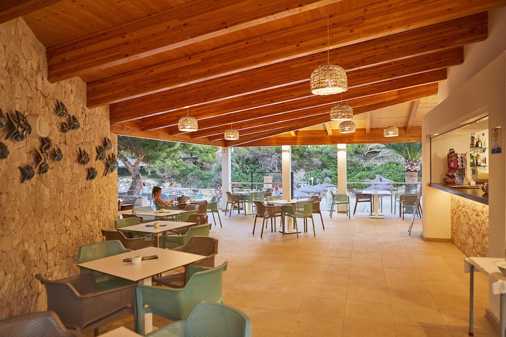 Hotel Rocamarina - Adults Only — Restaurant & bars in Cala d´Or, Balearic Islands