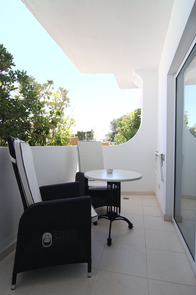 Hotel Rocamarina - Adults Only — Hotel rooms in Cala d´Or, Balearic Islands