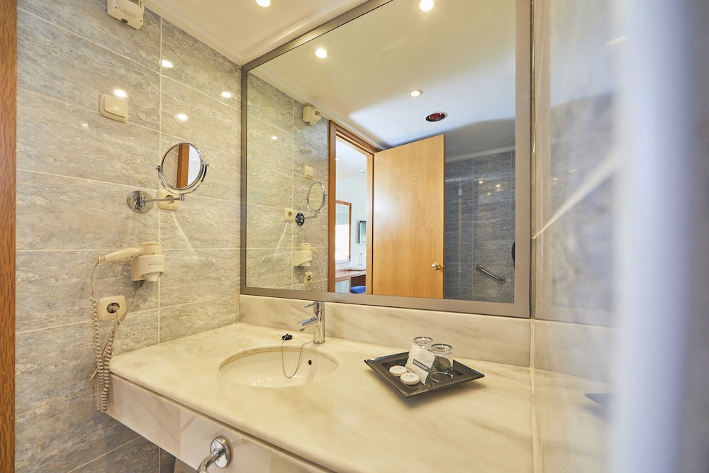 Hotel Rocamarina - Adults Only — Hotel rooms in Cala d´Or, Balearic Islands