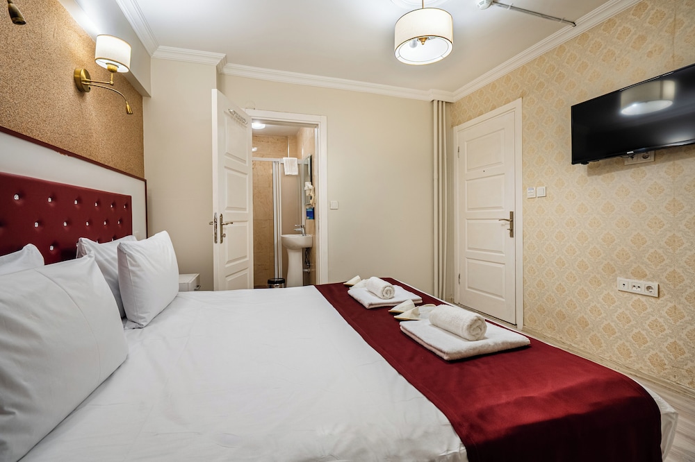 Cihangir Palace — Hotel rooms in Istanbul, Istanbul