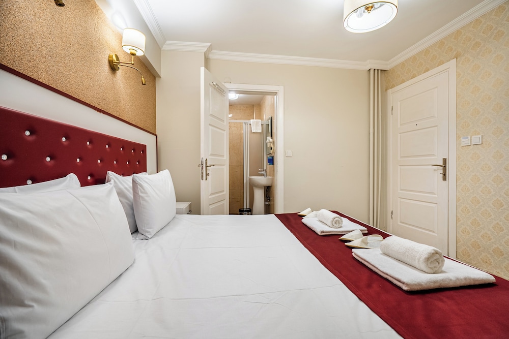 Cihangir Palace — Hotel rooms in Istanbul, Istanbul